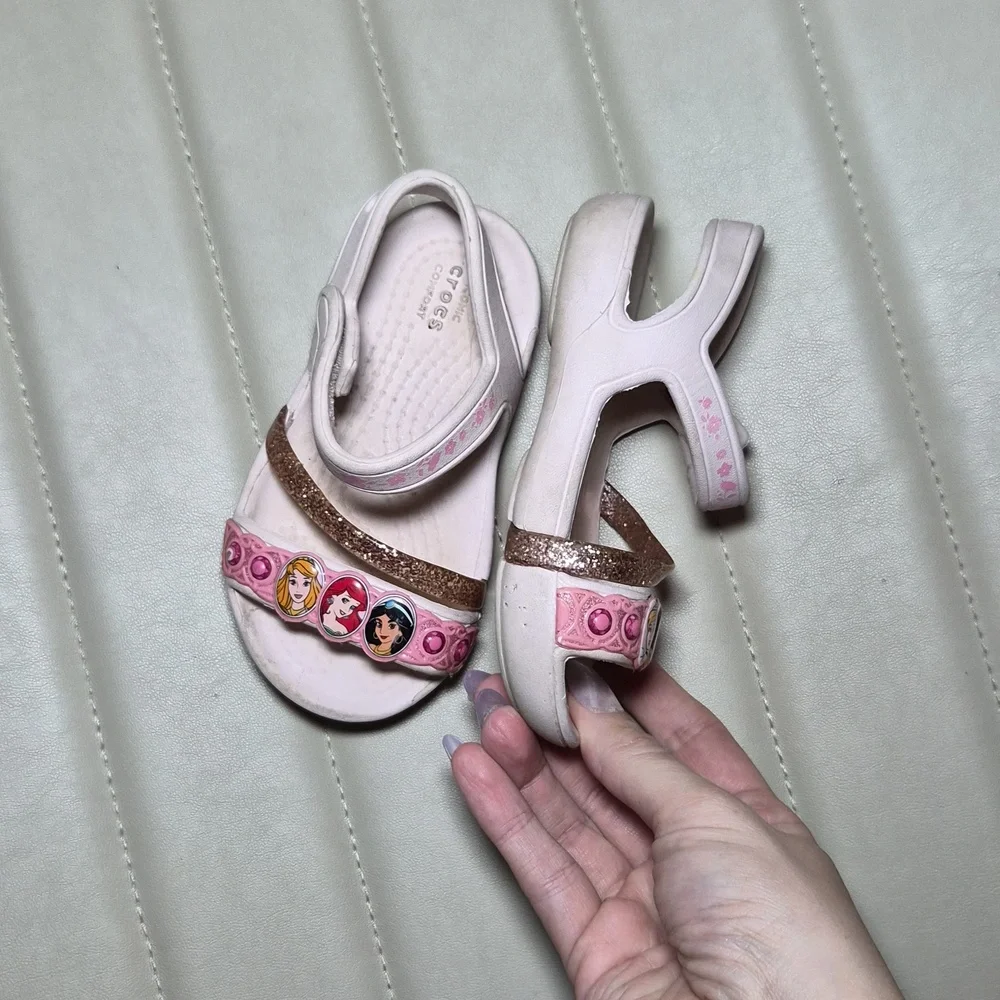 CROCS Girls' White and Pink Princess Sandals